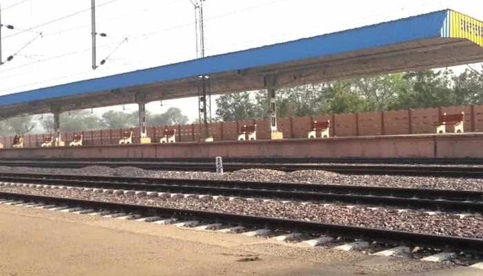 Caarkki Taatri Charkhi Dadri சர்க்கி தாத்ரி - Charkhi Dadri, சர்க்கி தாத்ரி