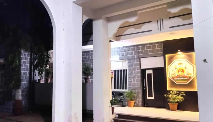 Cillaa Prisst Tullee அங்கே எவ்வாறு செல்வது - Dhule, துலே