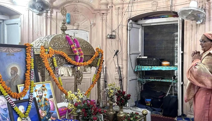 Kurutvaaraa Puuriyaa Caakip இன்ஸ்டாகிராம் - Buria, புரிய
