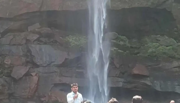Paa Paa Paal Putiyvai - Shkentalang, ஷ்கேன்டழங்