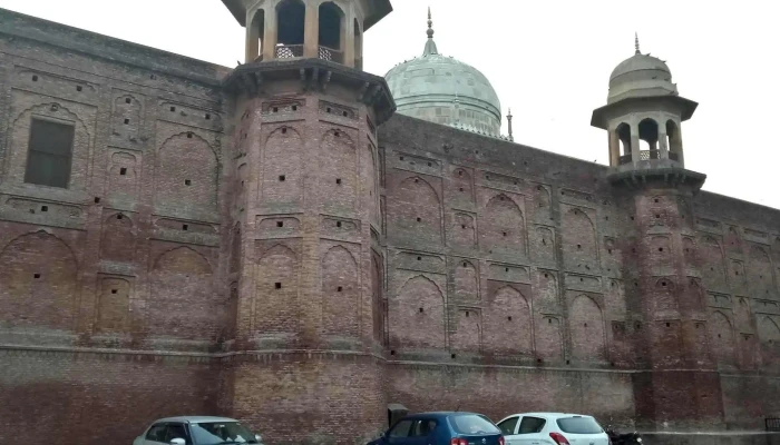 Sheikh Chilli Tomb -  வரலாற்று முக்கியத்துவம் மிக்க இடம் - Thanesar, தானேசர்