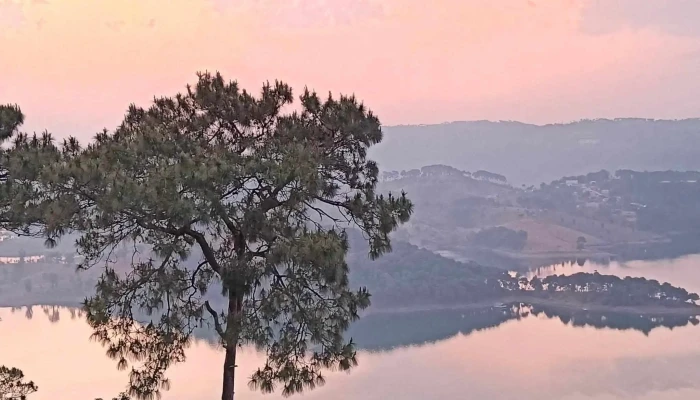 Umiym Leek Viippaay விலை - Shillong, உமியம்