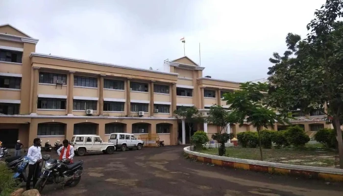 ஆட்சியர் அலுவலக - Kalamnuri, Hingoli