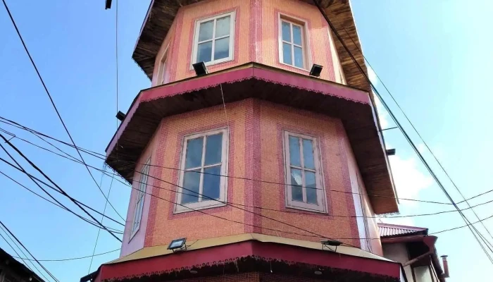 லாண்டோர் கிளாக் டவர் - Luxmanpuri